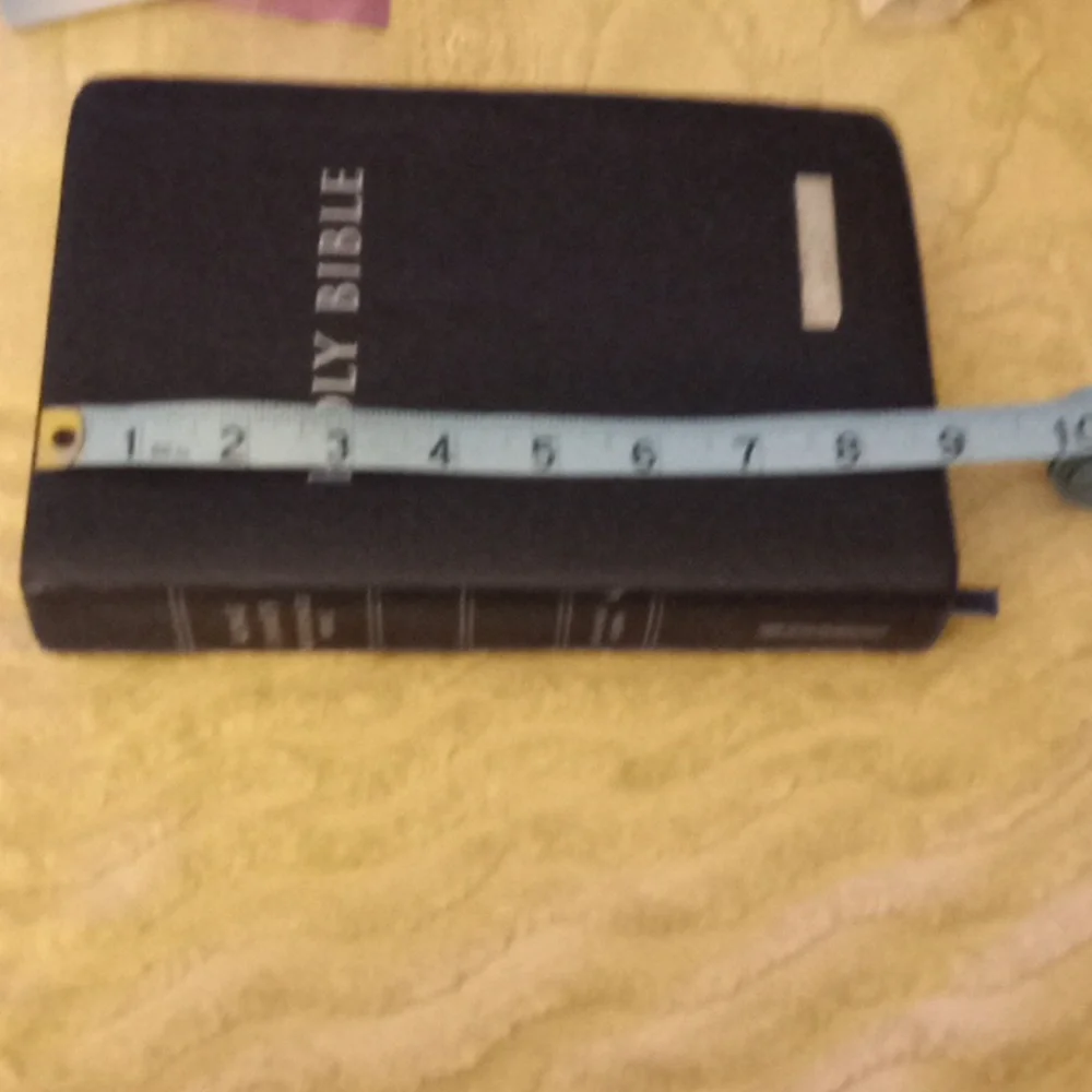 Ziondervan King James Reference HOLY BIBLE Large Print - Picture 15 of 16